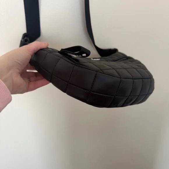 KATE SPADE Camden Quilted Large Sling Bag in Black - Picture 4 of 7